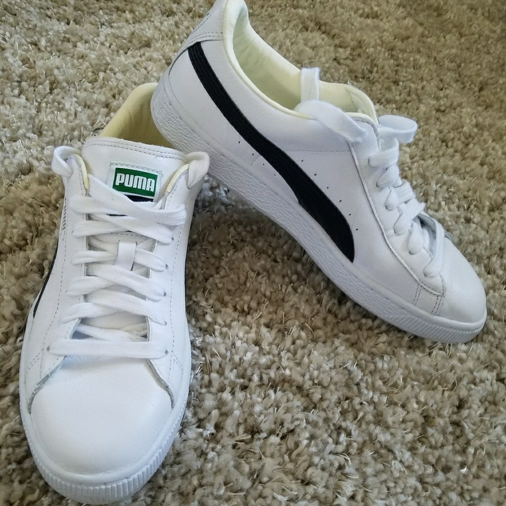 "Buckle" Puma Tennis Shoes